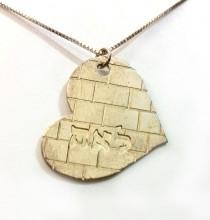 14K Gold Kotel Heart Name Necklace
